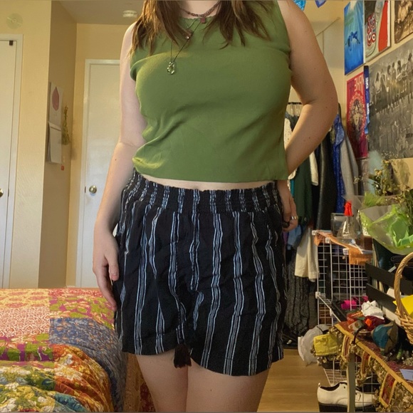black and white striped shorts with tassel drawstring! 💟🪩 - Picture 1 of 4